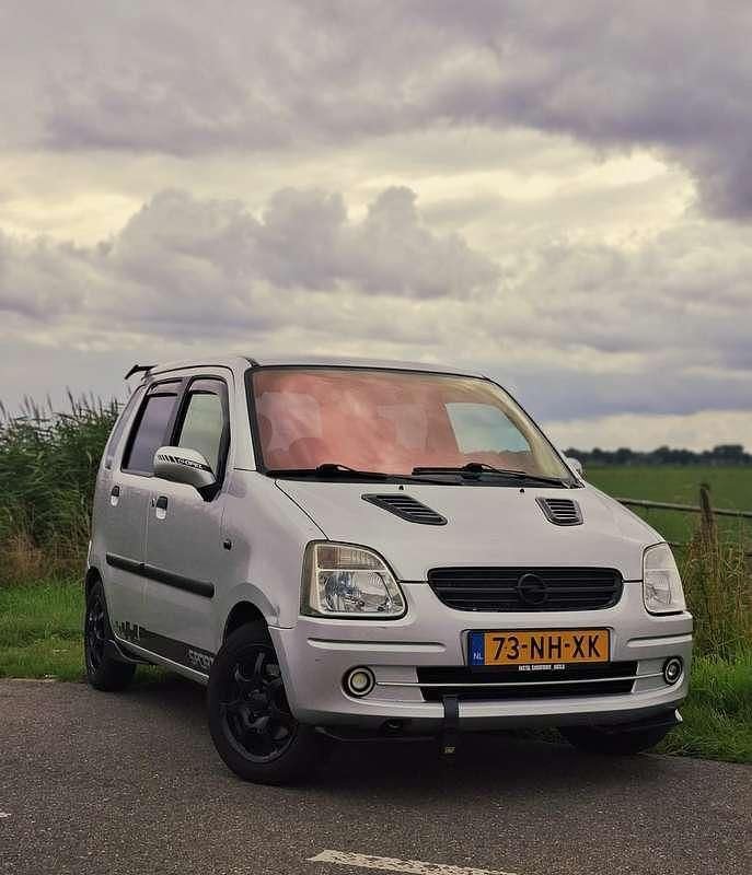 Grijs Gebruikt 2003 Opel Agila Elegance MPV | € 7.500 - Afbeelding 1/4