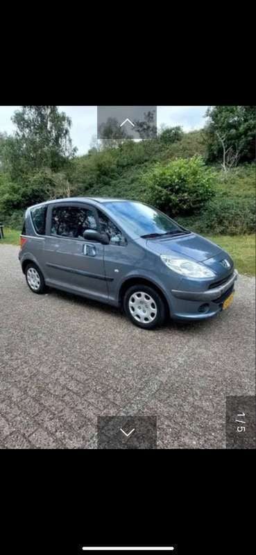 Grijs Gebruikt 2008 Peugeot 1007 Hatchback | € 1.900 (Eerlijke prijs) - Afbeelding 1/1