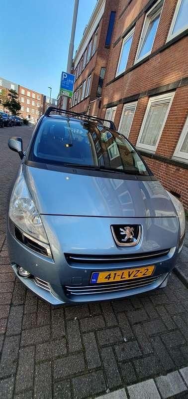 Blauw Gebruikt 2010 Peugeot 5008 MPV | € 2.750 (Eerlijke prijs) - Afbeelding 1/3