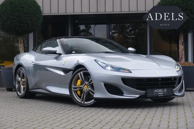 Grijs, metallic lak Gebruikt 2018 Ferrari Portofino Cabriolet | € 204.995 - Afbeelding 1/4