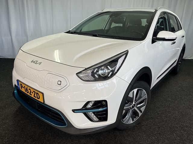 Wit Occasion 2022 Kia e-Niro SUV | € 17.445 (Super prijs) - Afbeelding 1/4