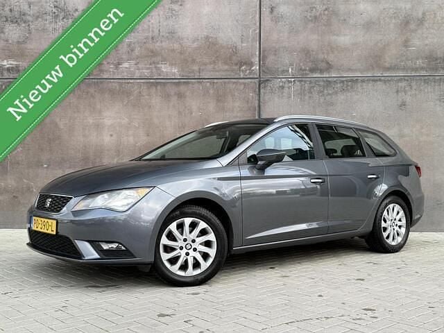 Grijs Gebruikt 2014 Seat Leon ST Style Stationwagen | € 9.499 (Goede deal) - Afbeelding 1/4