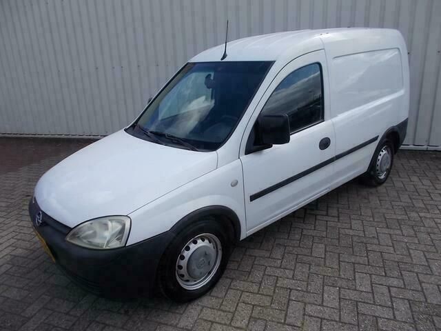 Wit Gebruikt 2008 Opel Combo MPV | € 3.450 (Iets duurder) - Afbeelding 1/4