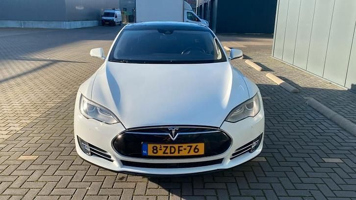 Occasion 2014 Tesla Model S Hatchback | € 21.000 - Afbeelding 1/4