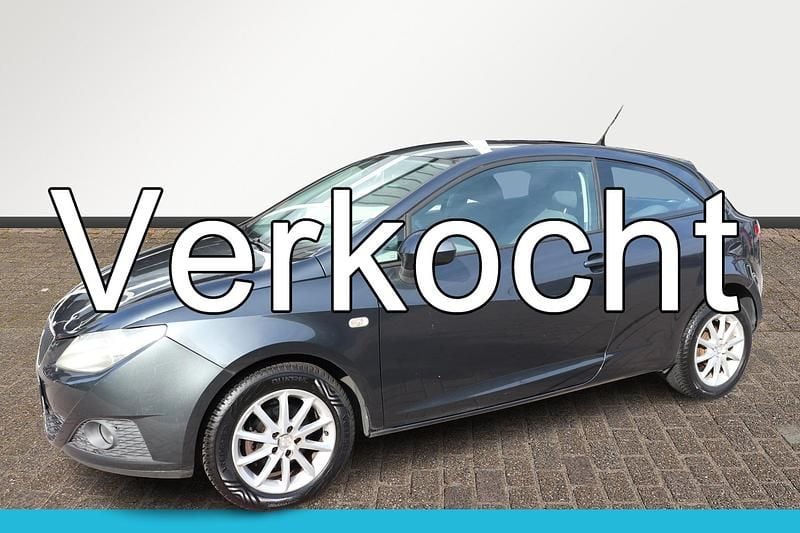 Grijs Gebruikt 2011 Seat Ibiza SC Style Hatchback | € 3.998 (Goede deal) - Afbeelding 1/4