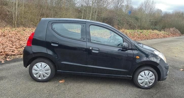 Occasion Nissan Pixo 68 PK (50 kW) 2010 Zwart Hatchback