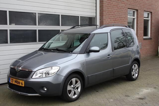 Occasion Skoda Roomster Ambition 105 PK (77 kW) 2010 Blauw MPV