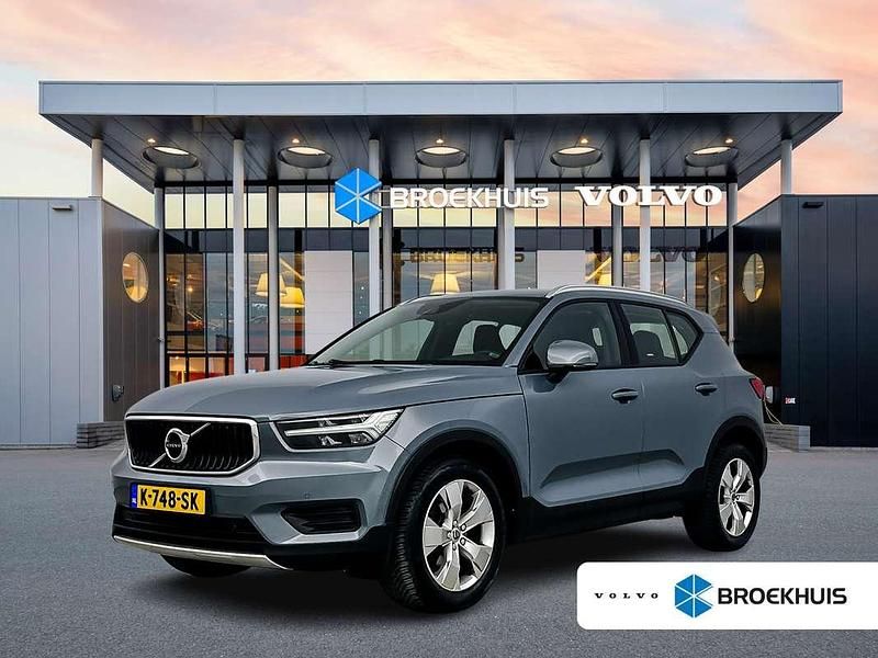 Grijs Gebruikt 2020 Volvo XC40 Momentum SUV | € 22.350 (Super prijs) - Afbeelding 1/4