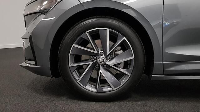 Occasion Skoda Enyaq iV SportLine 150 kW (204 PK) 2022 Grijs SUV