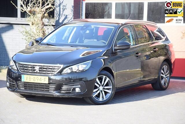 Zwart Gebruikt 2018 Peugeot 308 SW Premium Stationwagen | € 7.950 - Afbeelding 1/4