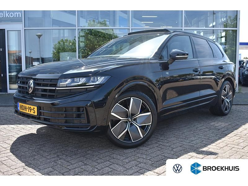 Zwart Gebruikt 2024 VW Touareg R SUV | € 83.295 (Duur) - Afbeelding 1/4