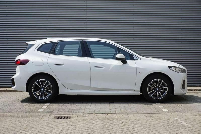 Occasion BMW 218 Active Tourer M Sport 136 PK (100 kW) 2024 Alpinweiss MPV