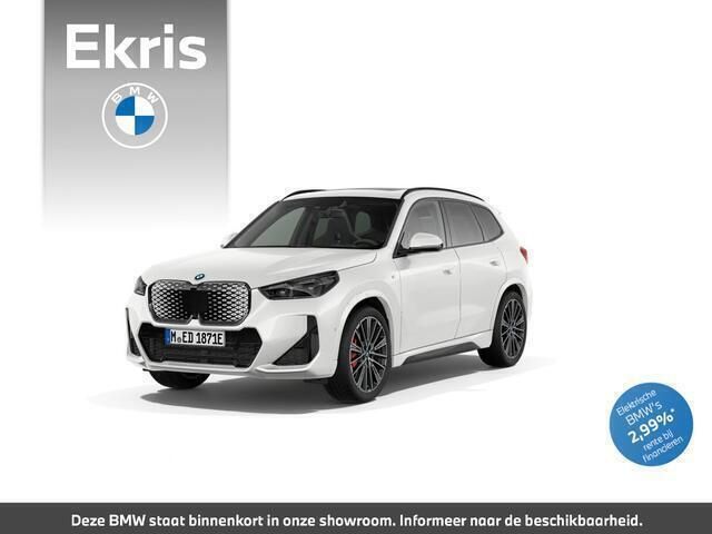 Wit Nieuw 2025 BMW iX1 M Sport SUV | € 73.484 - Afbeelding 1/4