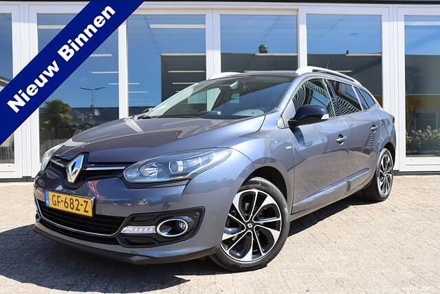 Grijs Gebruikt 2015 Renault Mégane GrandTour Bose Edition Stationwagen | € 7.500 (Eerlijke prijs) - Afbeelding 1/4