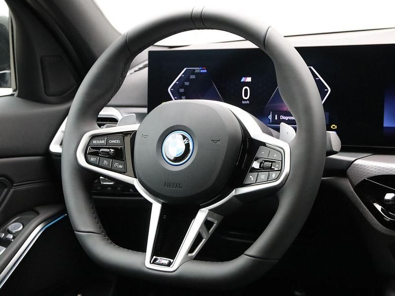 Occasion BMW 330e M Sport 292 PK (214 kW) 2025 Zwart Sedan