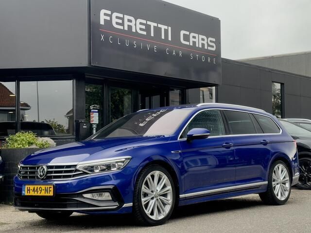 Blauw Gebruikt 2020 VW Passat Elegance Stationwagen | € 24.900 (Eerlijke prijs) - Afbeelding 1/4