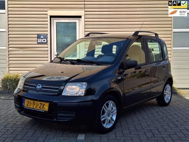 Zwart Gebruikt 2004 Fiat Panda Emotion Hatchback | € 2.350 (Iets duurder) - Afbeelding 1/4