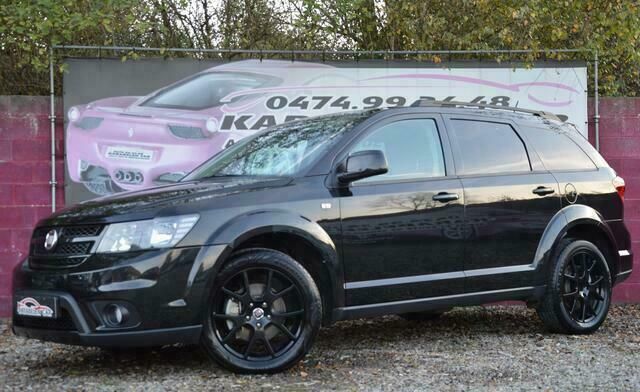 Zwart Gebruikt 2016 Fiat Freemont Black Code SUV | € 17.990 - Afbeelding 1/4
