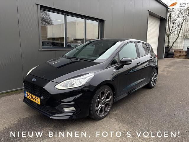 Occasion Ford Fiesta Titanium 101 PK (74 kW) 2017 Zwart Hatchback