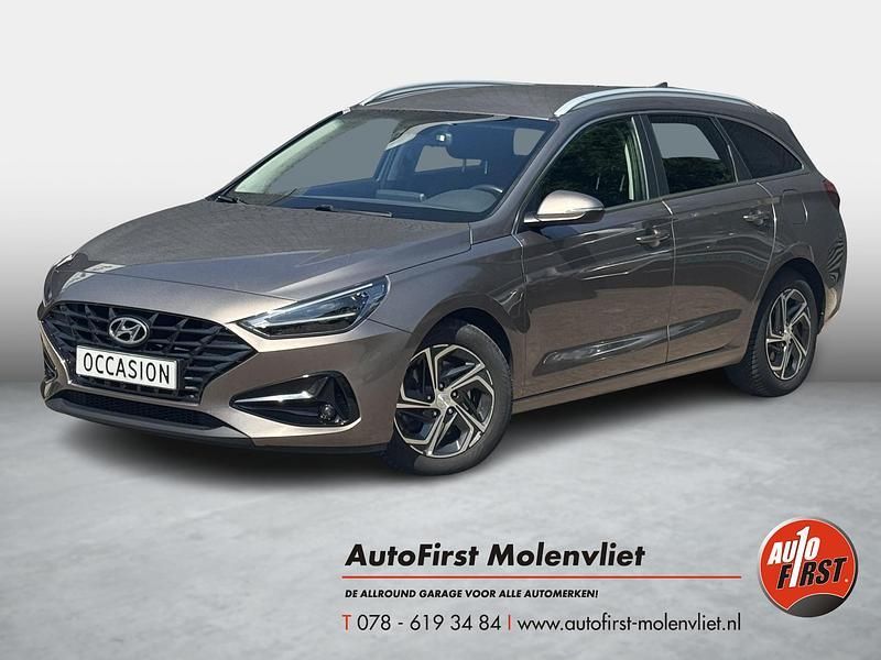 Grijs Gebruikt 2021 Hyundai i30 Comfort Stationwagen | € 17.750 (Goede deal) - Afbeelding 1/4