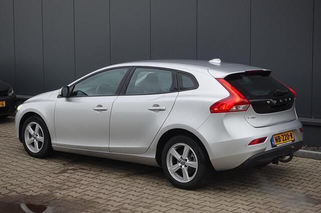 Occasion Volvo V40 Kinetic 120 PK (88 kW) 2017 Grijs Hatchback