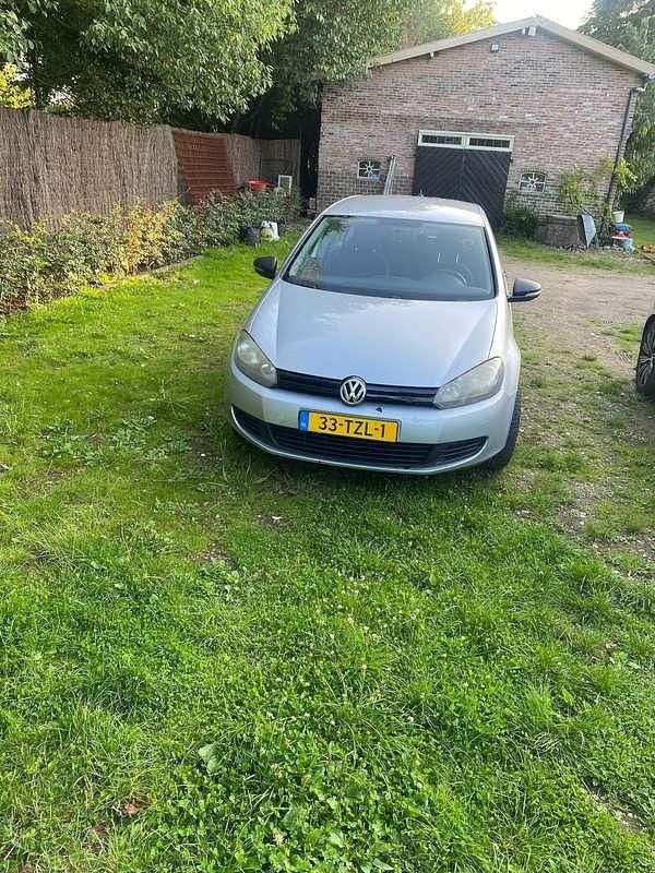 Grijs Occasion 2012 VW Golf Style Sedan | € 5.000 (Goede deal) - Afbeelding 1/4