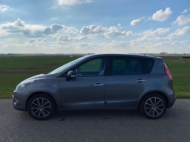 Occasion Renault Scénic III Privilege 131 PK (96 kW) 2011 Grijs MPV