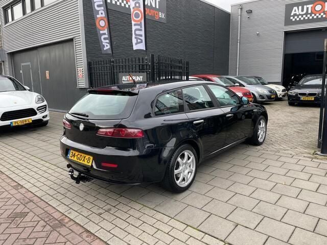 Occasion Alfa Romeo 159 Business 140 PK (102 kW) 2008 Zwart, metallic lak Stationwagen