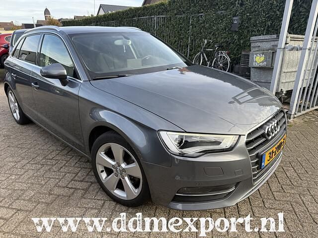 Grijs Gebruikt 2013 Audi A3 Sportback Ambition Hatchback | € 6.450 (Eerlijke prijs) - Afbeelding 1/4