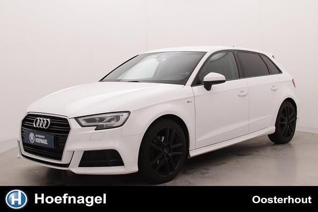 Wit Gebruikt 2019 Audi A3 Sportback Sport Hatchback | € 14.900 (Goede deal) - Afbeelding 1/4