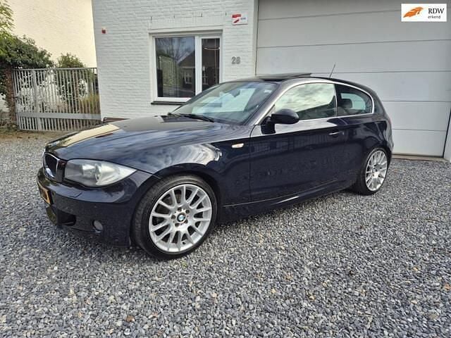 Blauw Occasion 2008 BMW 120 M Sport Hatchback | € 6.250 (Eerlijke prijs) - Afbeelding 1/4