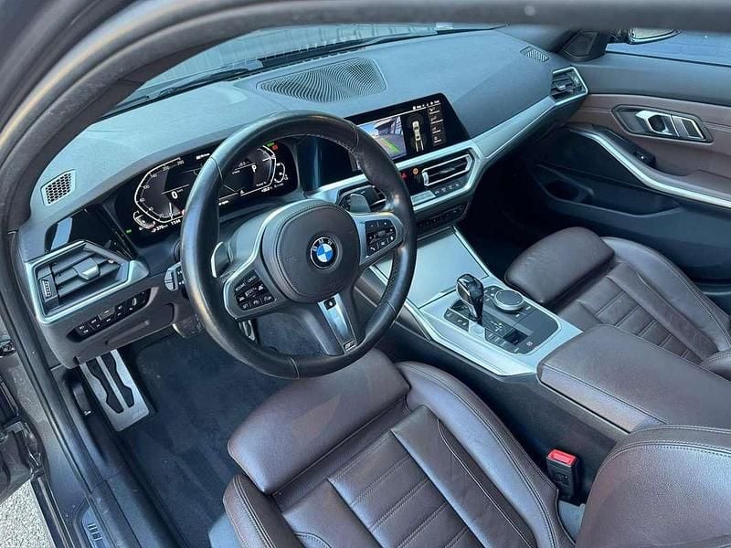 Occasion BMW 320e M Sport 163 PK (119 kW) 2022 Grijs Sedan