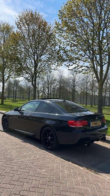 Occasion BMW 325 218 PK (160 kW) 2008 Zwart Coupé