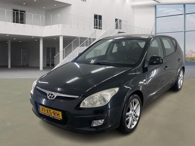 Occasion Hyundai i30 123 PK (90 kW) 2007 Zwart Hatchback