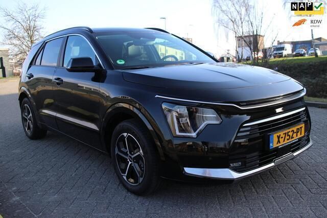 Zwart Gebruikt 2024 Kia Niro SUV | € 31.950 (Super prijs) - Afbeelding 1/4