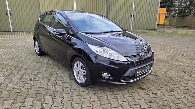 Zwart Gebruikt 2010 Ford Fiesta Ghia Hatchback | € 3.950 (Super prijs) - Afbeelding 1/4