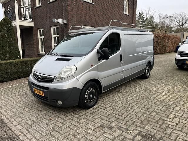 Occasion Opel Vivaro 114 PK (83 kW) 2008 Grijs (metallic) MPV