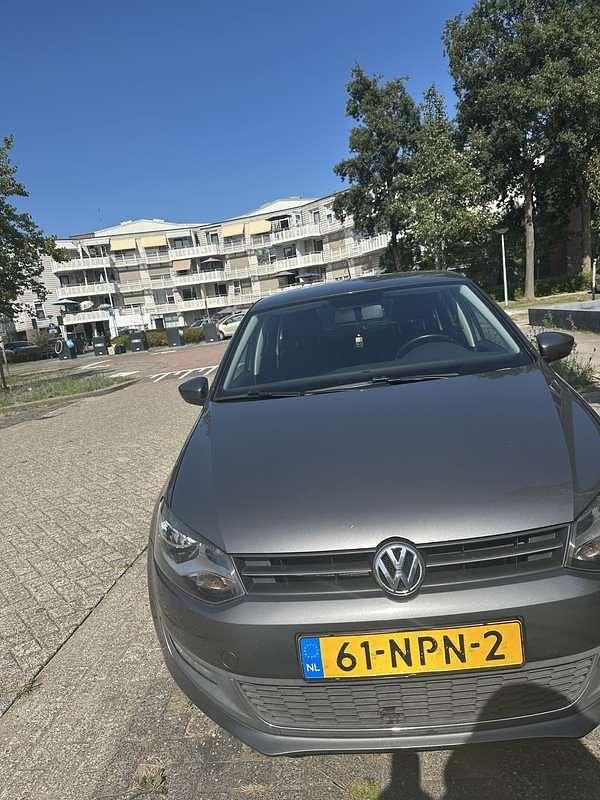 Gebruikt 2010 VW Polo Team Sedan | € 4.000 (Goede deal) - Afbeelding 1/4