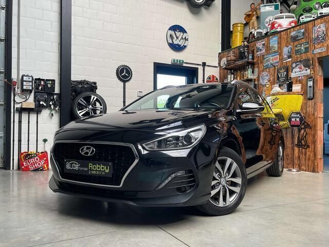 Zwart Gebruikt 2019 Hyundai i30 Stationwagen | € 11.750 (Goede deal) - Afbeelding 1/4