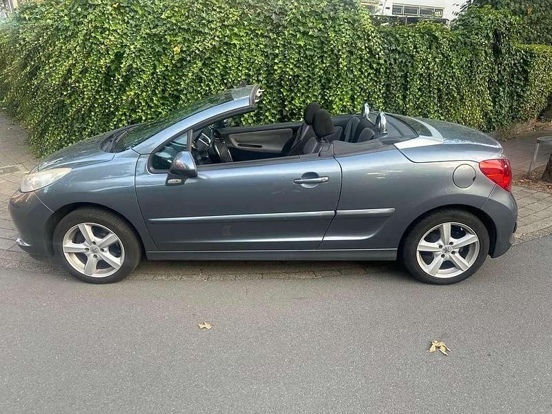 Grijs Gebruikt 2007 Peugeot 207 Cabriolet | € 2.250 (Eerlijke prijs) - Afbeelding 1/4
