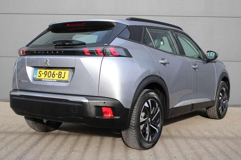 Occasion Peugeot e-2008 Allure 100 kW (136 PK) 2020 Grijs SUV