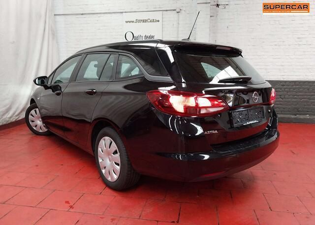 Occasion Opel Astra 2020 Zwart Sedan