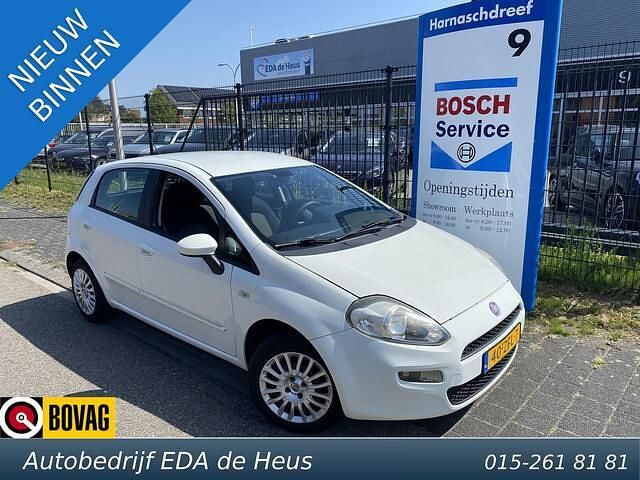 Wit Gebruikt 2012 Fiat Punto Evo Pop Hatchback | € 4.500 (Goede deal) - Afbeelding 1/4