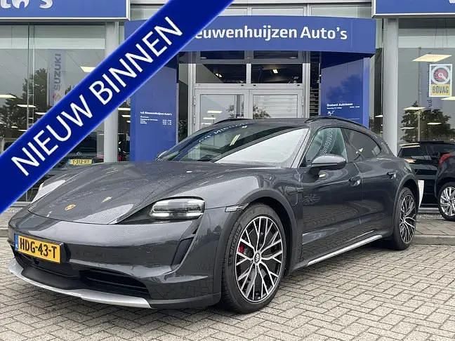 Grijs Occasion 2023 Porsche Taycan Cross Turismo Sedan | € 79.950 (Eerlijke prijs) - Afbeelding 1/4