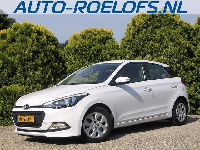 Wit Gebruikt 2016 Hyundai i20 Comfort Hatchback | € 8.990 (Eerlijke prijs) - Afbeelding 1/4