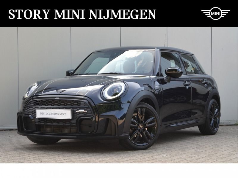 Enigmatic black (blauw metallic) Gebruikt 2022 Mini Cooper Hatchback | € 30.950 - Afbeelding 1/4