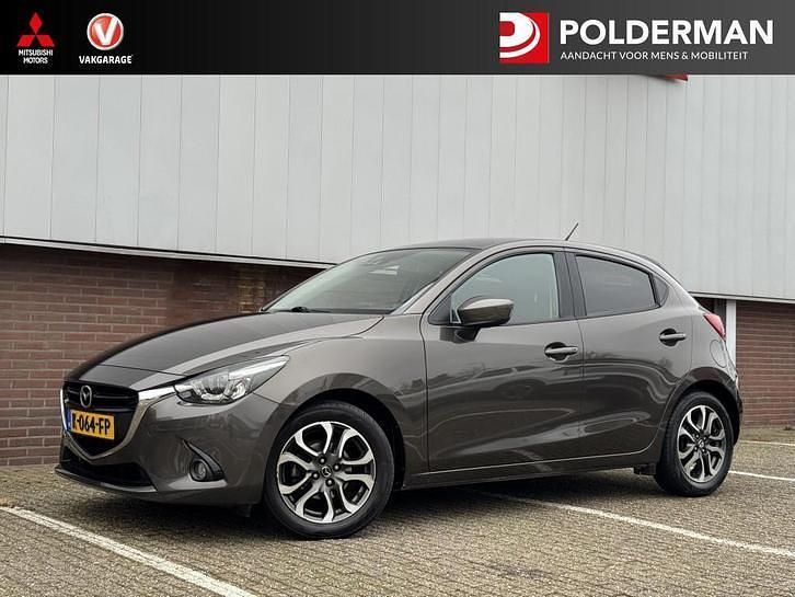 Bruin Gebruikt 2016 Mazda 2 Hatchback | € 10.950 (Goede deal) - Afbeelding 1/4