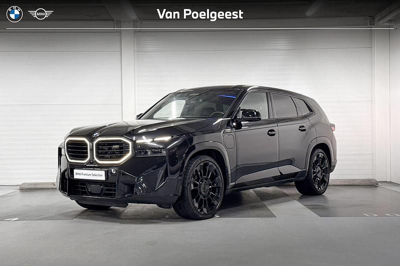Saphirschwarz metallic Occasion 2023 BMW XM SUV | € 105.900 (Eerlijke prijs) - Afbeelding 1/4