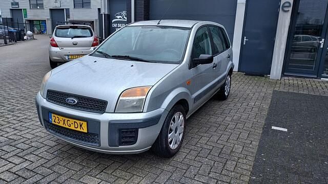 Occasion Ford Fusion 80 PK (58 kW) 2007 Grijs Hatchback