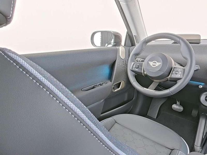 Nieuw Mini Cooper Classic 135 kW (184 PK) 2025 Zwart Hatchback